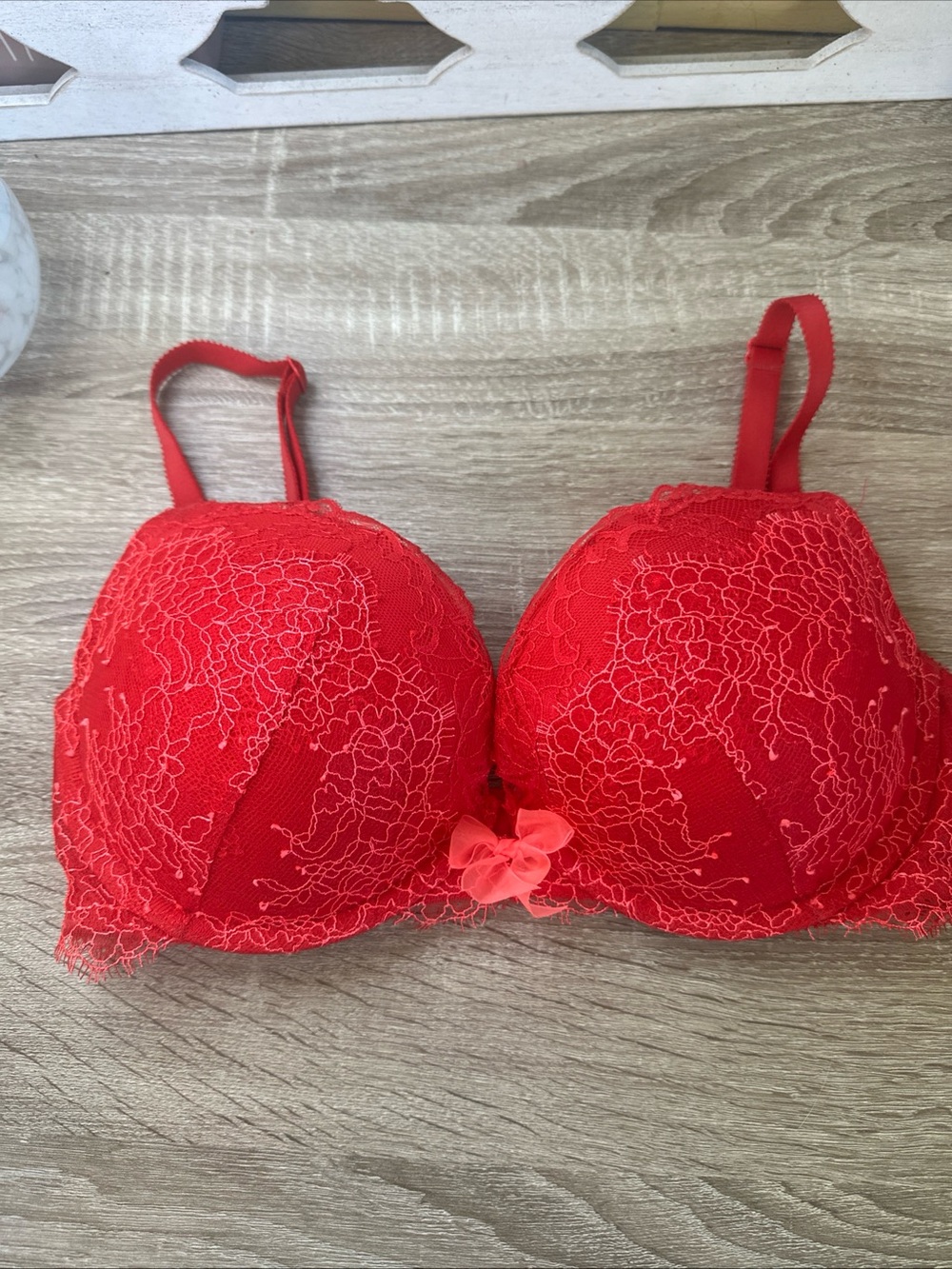 Victoria’s Secret Dream Angels Push-Up Red Lace Size 32DD